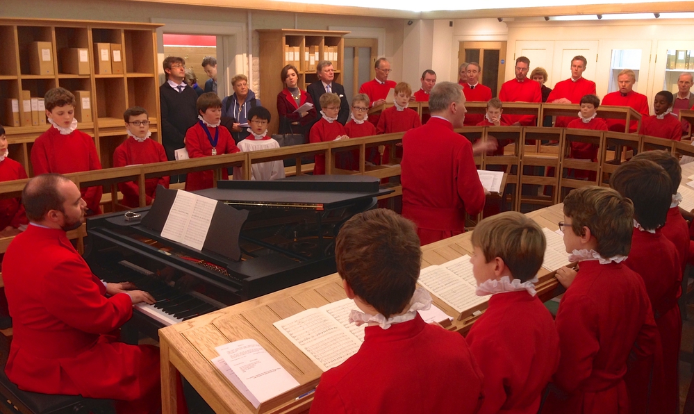 choir around piano